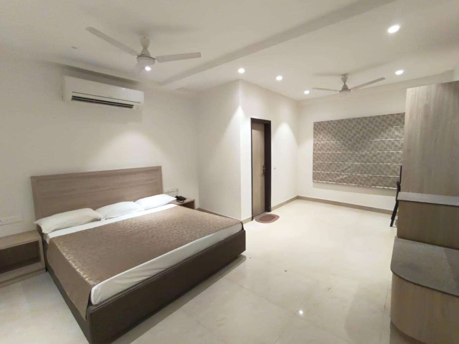 Hotel Bagla Atithi Banaras Varanasi Ngoại thất bức ảnh