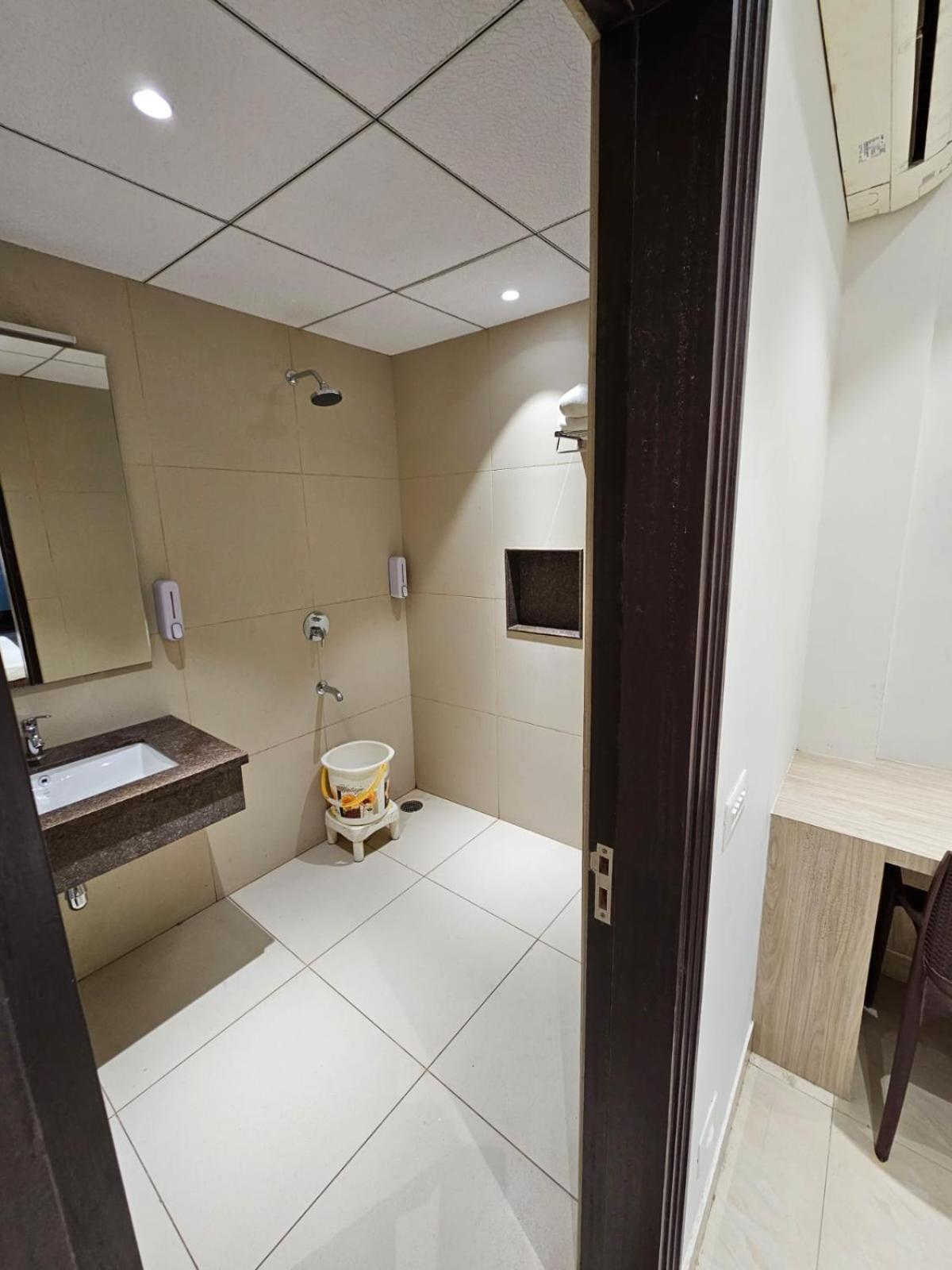 Hotel Bagla Atithi Banaras Varanasi Ngoại thất bức ảnh